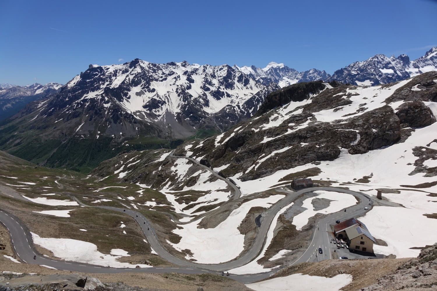Motorradfahren in Route des Grandes Alpes, Frankreich